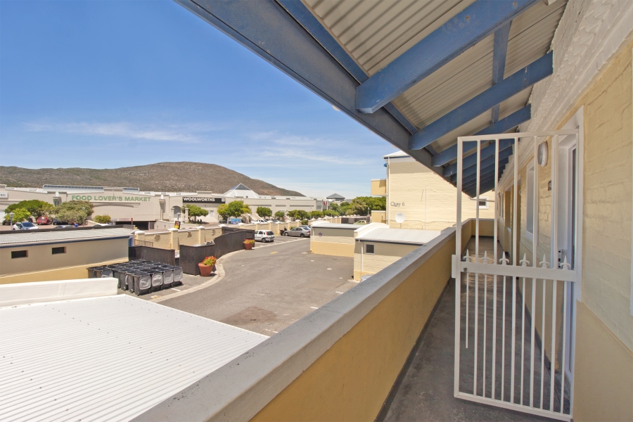 2 Bedroom Property for Sale in Sunnydale Western Cape